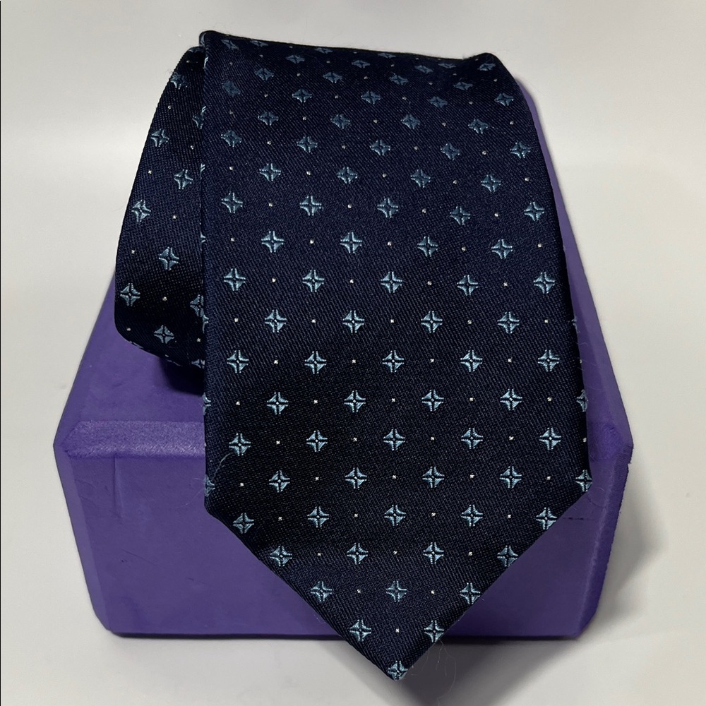 HUGO BOSS Navy Blue 100% SILK Patterned Men's 3” Width Tie